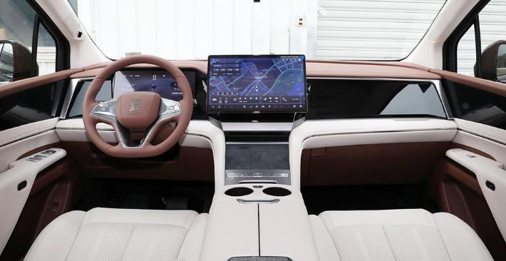 byd-m9-chuyen-co-mat-dat-sap-cap-ben-viet-nam