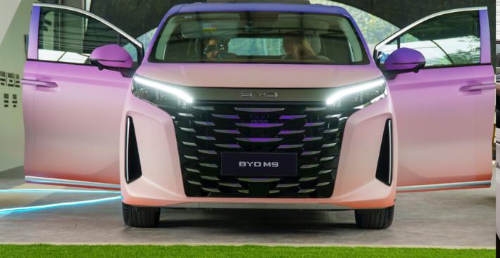 byd-m9-chuyen-co-mat-dat-sap-cap-ben-viet-nam