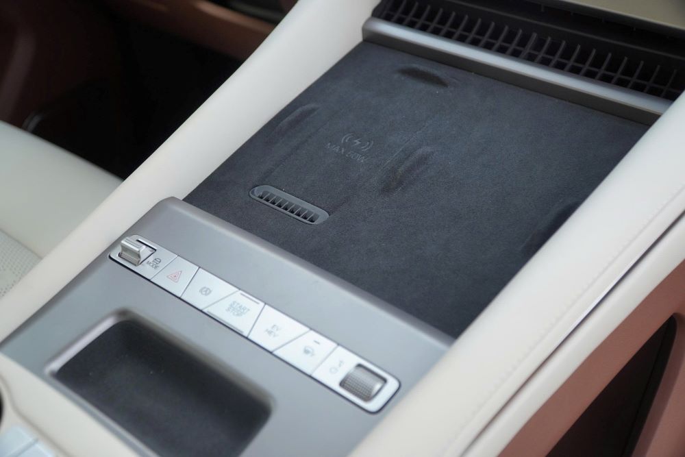 tan-binh-byd-m9-khuay-dao-thi-truong-mpv