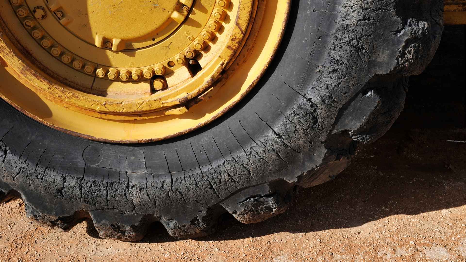 dau-hieu-canh-bao-tu-lop-xe-byd-bac-giang