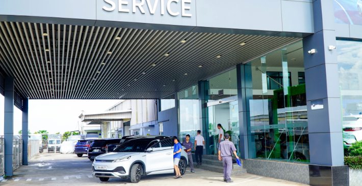 huong-dan-ve-sinh-va-duong-ghe-da-o-to-tai-nha (1)