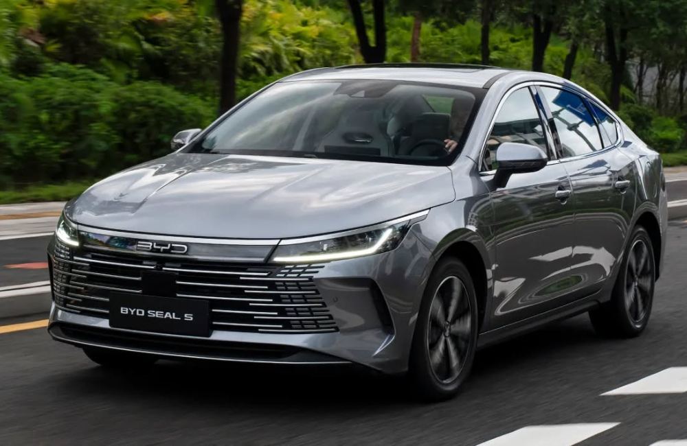 byd-seal-5-mau-se-sedan-dien-dang-mua-nhat-nam
