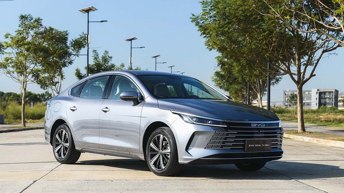 byd-seal-5-sedan-hybrid-phong-cach-cong-nghe-hien-dai-cho-nguoi-tre