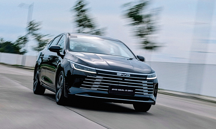 danh-gia-byd-seal-5-thiet-ke-trang-bi-va-hieu-suat