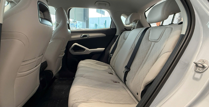 byd-atto-2-noi-that
